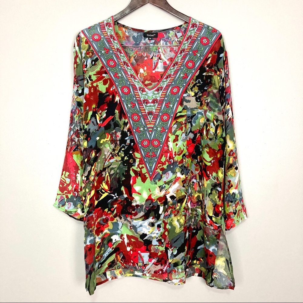 Tolani Silk Tunic Top Women’s Size XS Pullover V Neck Side Slits Boho Satin
